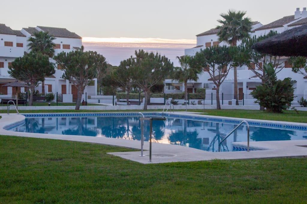 Precioso Apartamento A 700 M Del Mar Chiclana de la Frontera Buitenkant foto